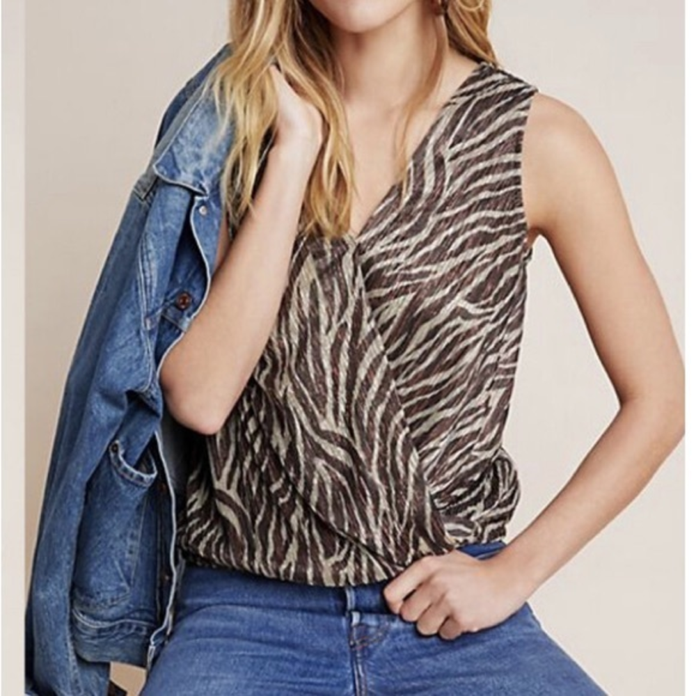 Anthropologie Eri + Ali Kasi shimmer metallic bubble hem tank top‎ size M